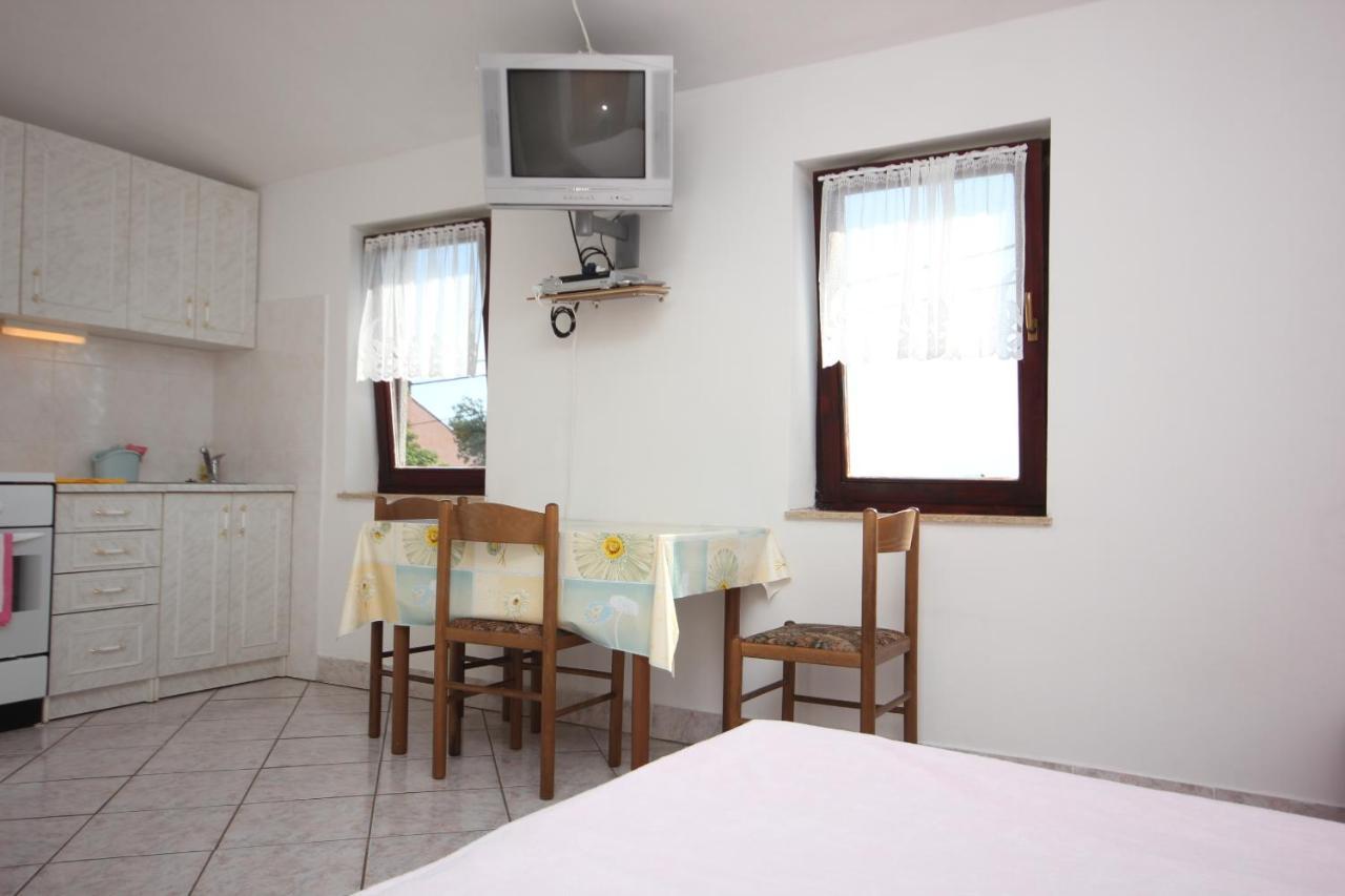 Apartments With A Parking Space Punta Kriza, Cres - 383 外观 照片